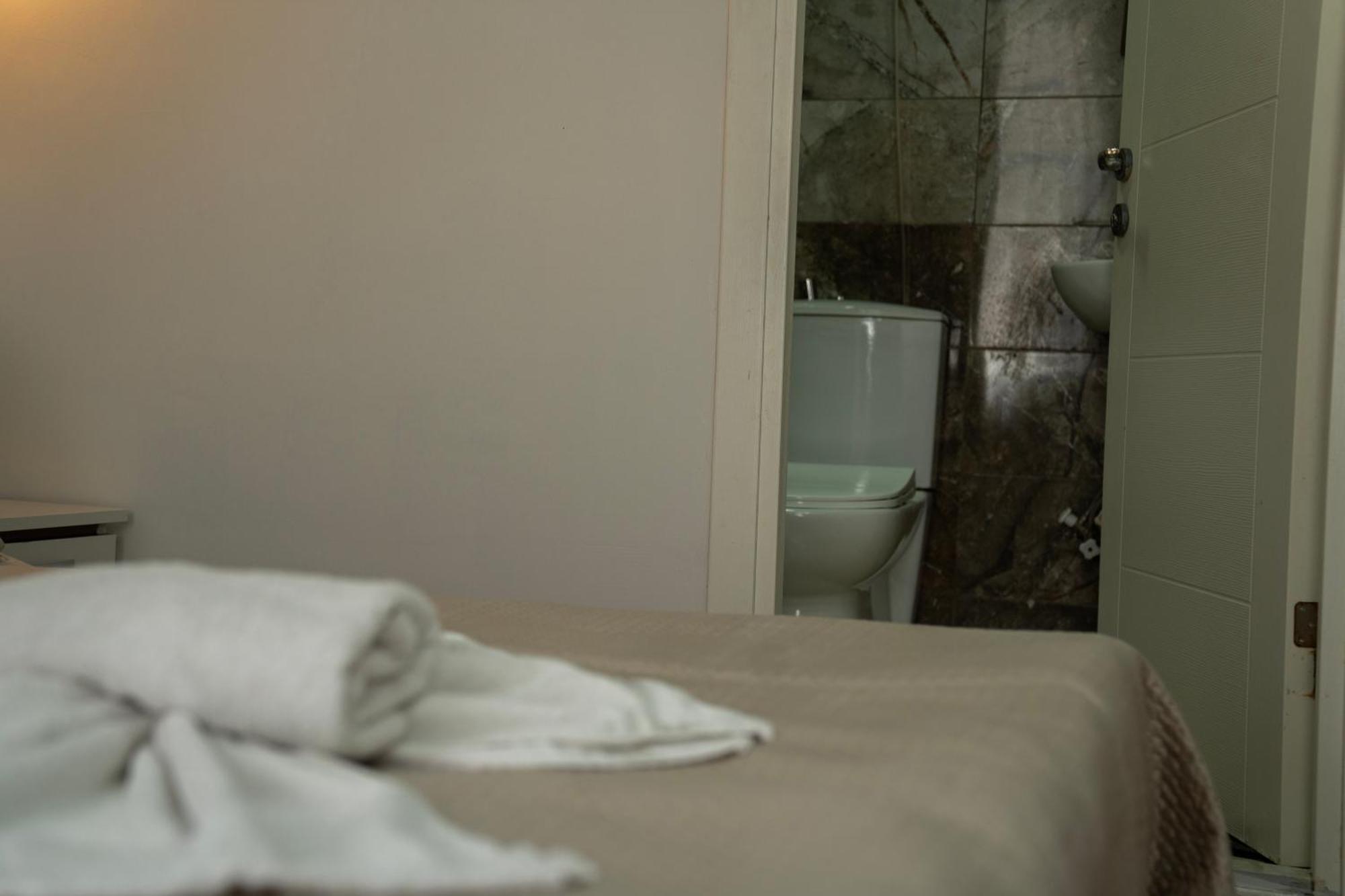 Pera Imperium Taksim Hotel 2*